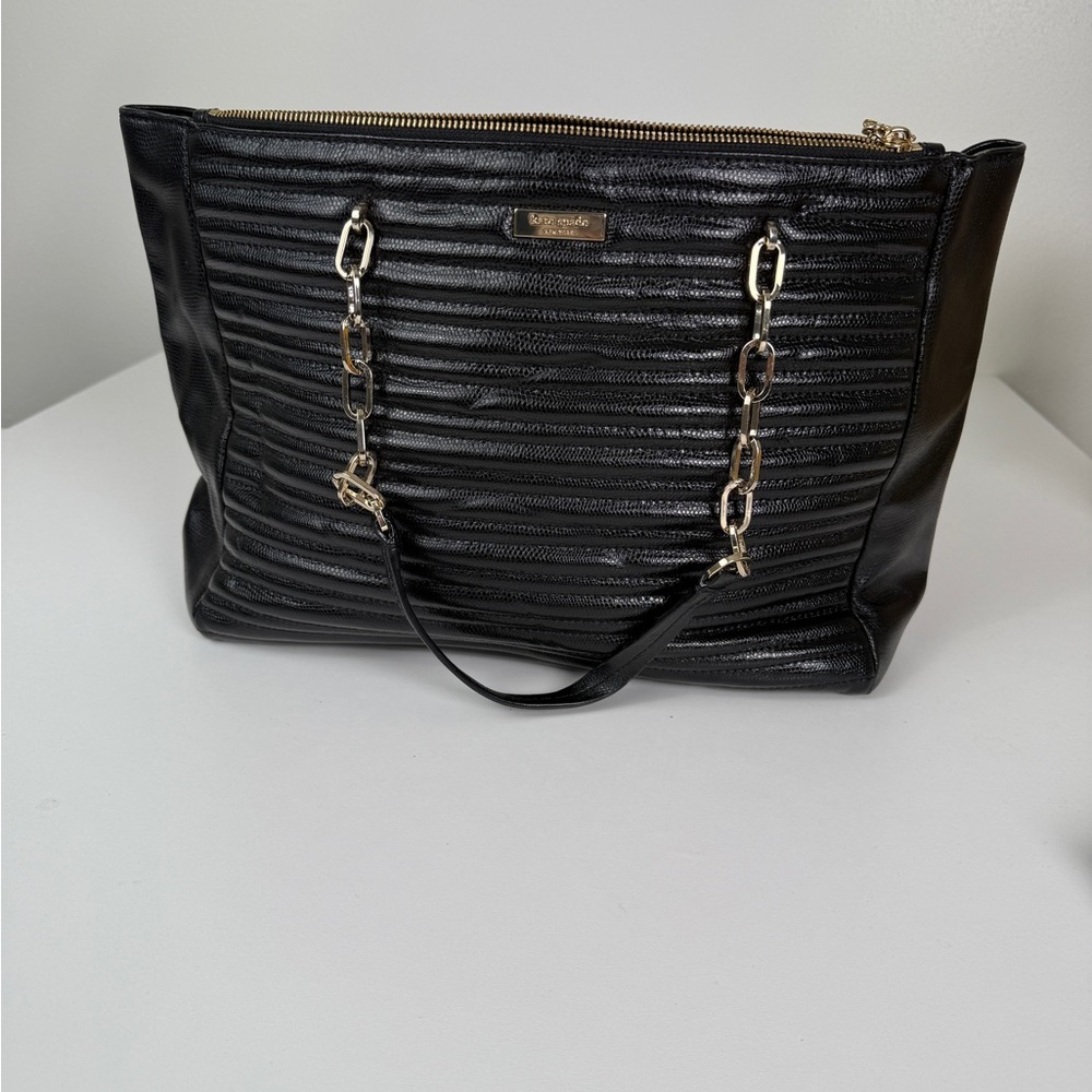 Kate Spade New York Black Textured Tote with Gold Chain